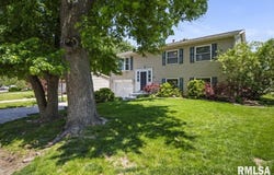 252 BRIARGATE Road, Washington, IL 61571