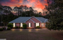 1030 E Lakehaven, Mcdonough, GA 30253
