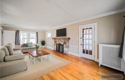 21030 Edgecliff Drive, Euclid, OH 44123
