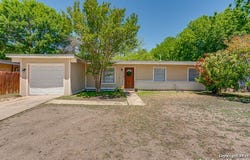 5011 Village Lawn, San Antonio, TX 78218