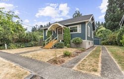 504 ABERNETHY RD, Oregon City, OR 97045