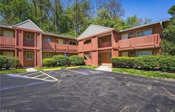 2323 Newton Street, Akron, OH 44305