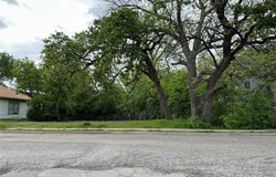 215 Bernard Street, Denton, TX 76201