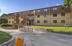 3239 S 58th St, Milwaukee, WI 53219