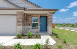 105 Calgary LN, San Marcos, TX 78666