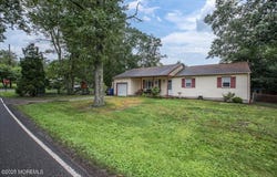 2 Oregon Trail, Browns Mills, NJ 08015