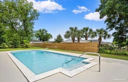 635 Whitney Dr, Pensacola, FL 32503