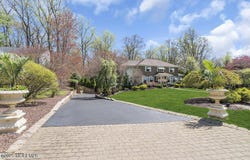 14 Bunker Hill Drive, Middletown, NJ 07748