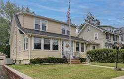 253 Linden Ave, Verona Twp., NJ 07044-1617