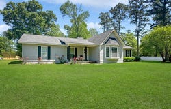 187 River Oaks Road, Bainbridge, GA 39817