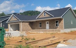 218 Mossy Rock Rd, Clinton, TN 37716