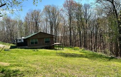 838 Slaven Ridge Rd, Jamestown, TN 38556