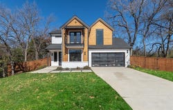 1001 Coke Drive, Arlington, TX 76010