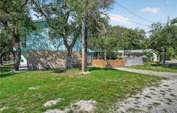 501 Traylor Boulevard, Rockport, TX 78382