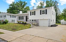 307 GLOUCESTER Avenue, SOMERDALE, NJ 08083