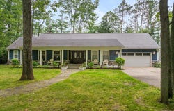 8554 W M-68, Indian River, MI 49749