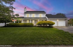 39 Sarah Lane, Howell, NJ 07731