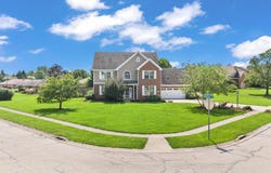 1600 Sunnington Grove Drive, Dayton, OH 45458