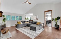 215 Cobblefield Court, Ballwin, MO 63011