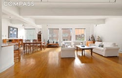 347 W 39th Street, New York, NY 10018
