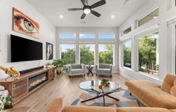 1036 Hazy Hills LOOP, Dripping Springs, TX 78620
