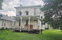 204 S Elm Street, Ottawa, KS 66067