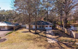1211 Lee Street, Benton, LA 71006