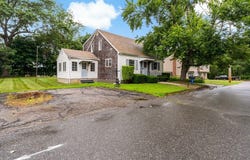 98 Ellis St, Seekonk, MA 02771