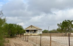2713 FM 716, Premont, TX 78375