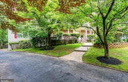 8 SILVER BIRCH COURT, MONMOUTH JUNCTION, NJ 08852