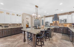 824 W WHITTEN Street, Chandler, AZ 85225
