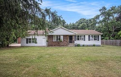 45523 Eleanor Drive, Decatur, MI 49045