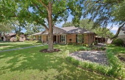 1803 N Crest, Carrollton, TX 75006