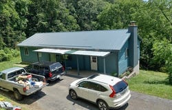 127 North Dakota Avenue, MT. HOPE, WV 25880