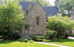 2544 N 91st St, Wauwatosa, WI 53226