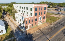 607 Lyons Ave, Schulenburg, TX 78956