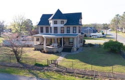 283 E Chestnut, Batesville, AR 72501