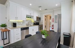 1614 Plunkett St, Hollywood, FL 33020