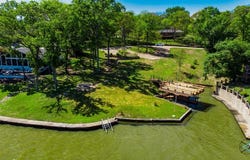 433 Winding Shore Dr, Tool, TX 75143