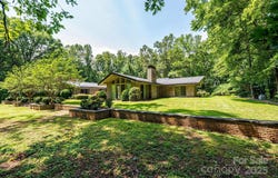 153 Hillhaven Place SE, Lenoir, NC 28645