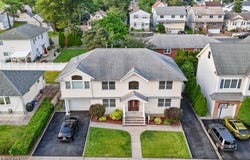 88 San Antonio Ave, Nutley Twp., NJ 07110-3035