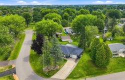 2201 S WALLONNIE DRIVE, Marshfield, WI 54449
