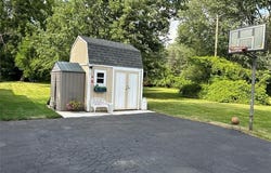 30616 Beechwood Avenue, Garden City, MI 48135