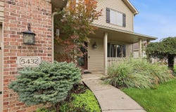 5432 Bear Creek Pass, Auburn, IN 46706
