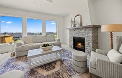 2228 Green Leaf Circle, Norwalk, IA 50211