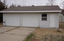 6 Sandy Point Drive, Columbus, NE 68601