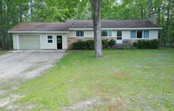 1427 E Lacomb Road, Alpena, MI 49707