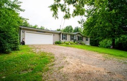 6638 E Territorial Road, Pleasant Lake, MI 49272