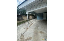 766 Avenue C, Seguin, TX 78155