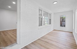 5910 Oakdale Ln, Louisville, KY 40219